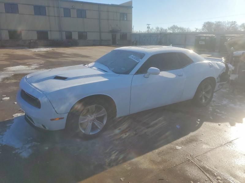 2015 Dodge Challenger sxt