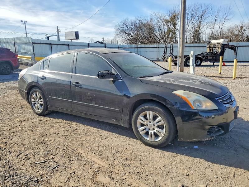 2011 Nissan Altima Base