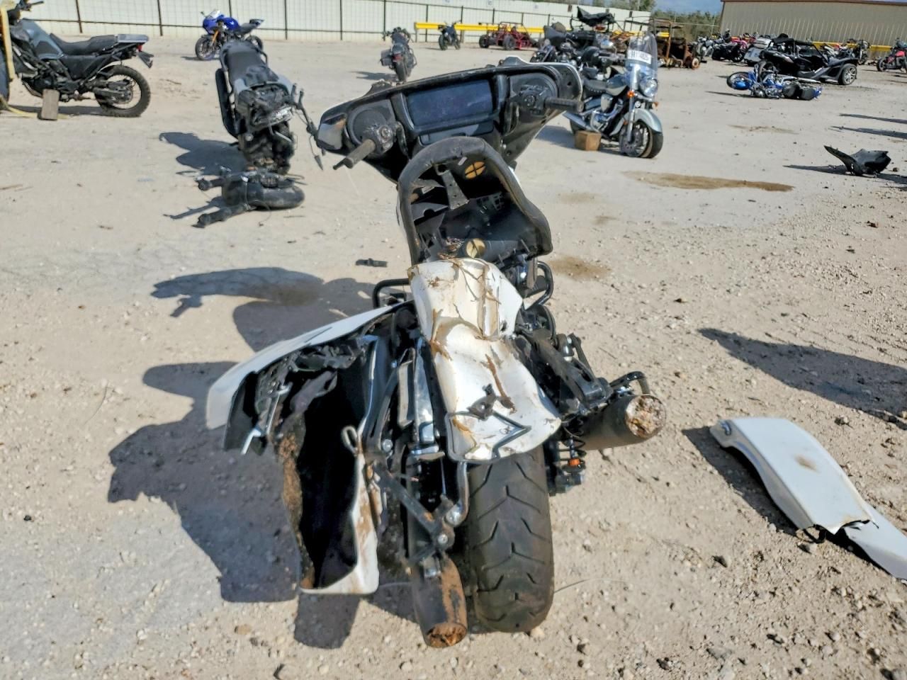 2025 Harley-Davidson Flhx