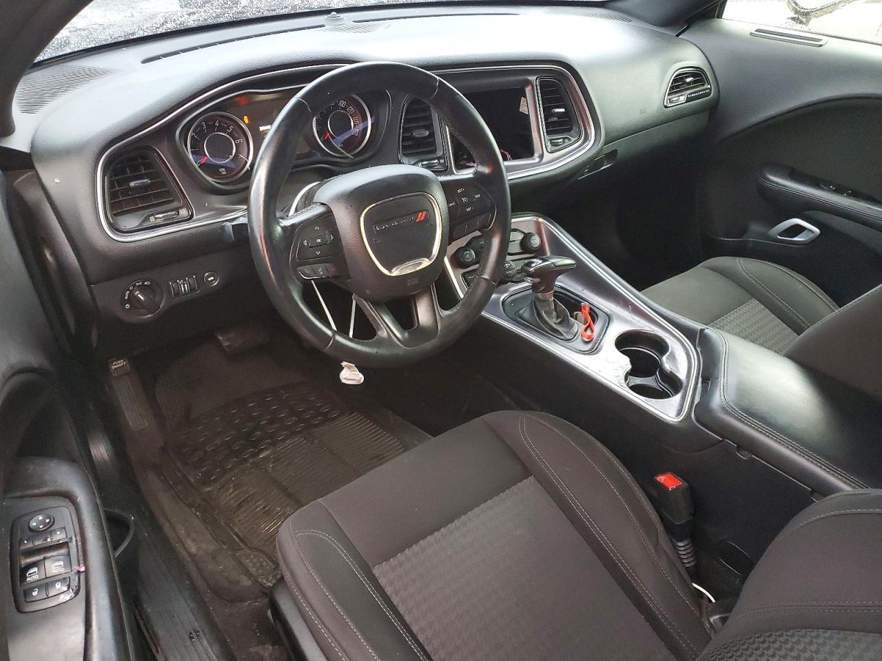 2015 Dodge Challenger sxt