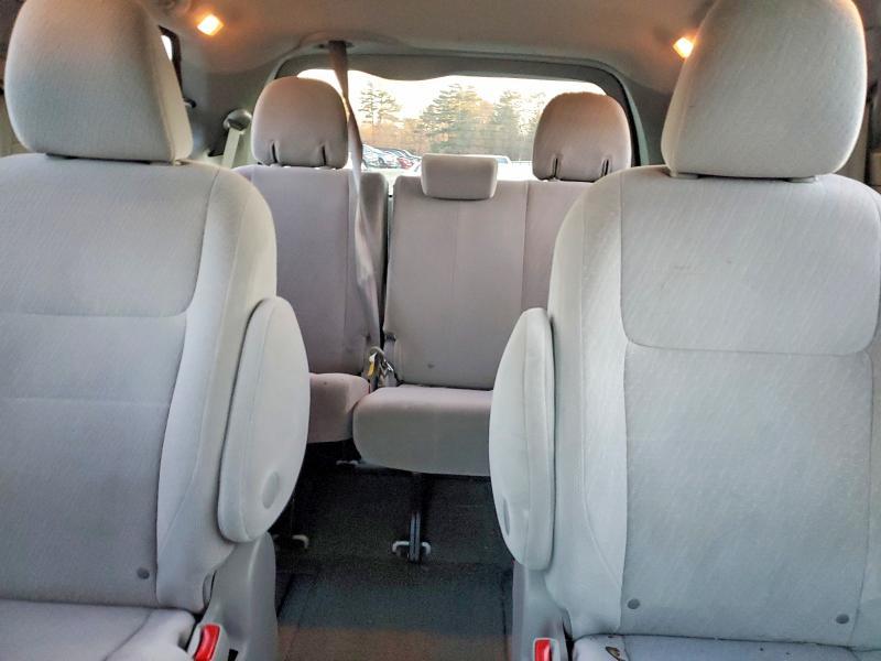 2016 Toyota Sienna le