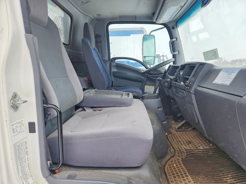 2017 Isuzu NRR Flatbed Truck