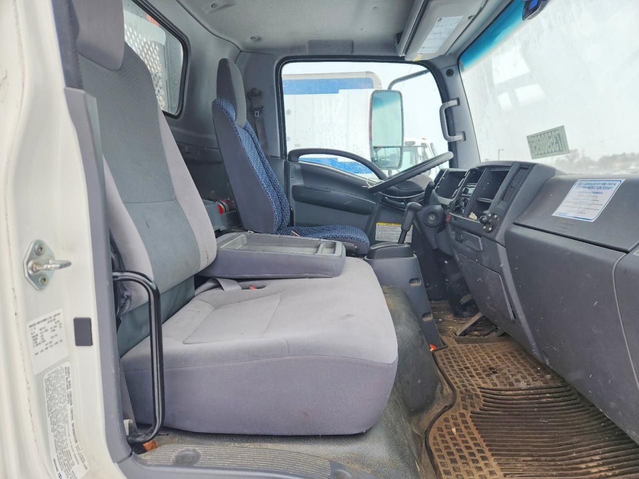 2017 Isuzu NRR Flatbed Truck