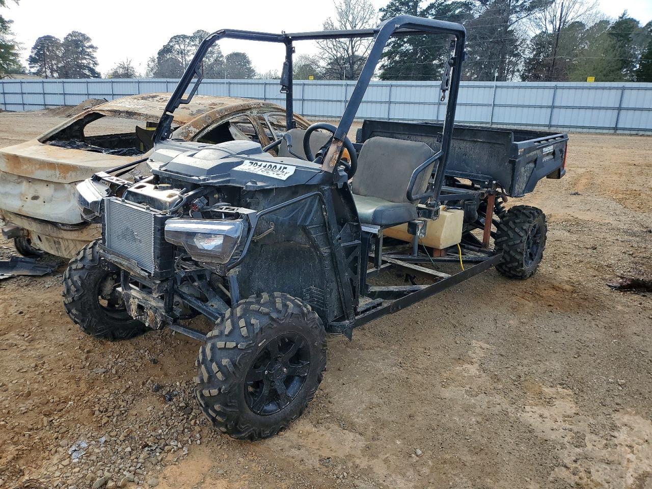 2024 Tracker Utility Vehicle