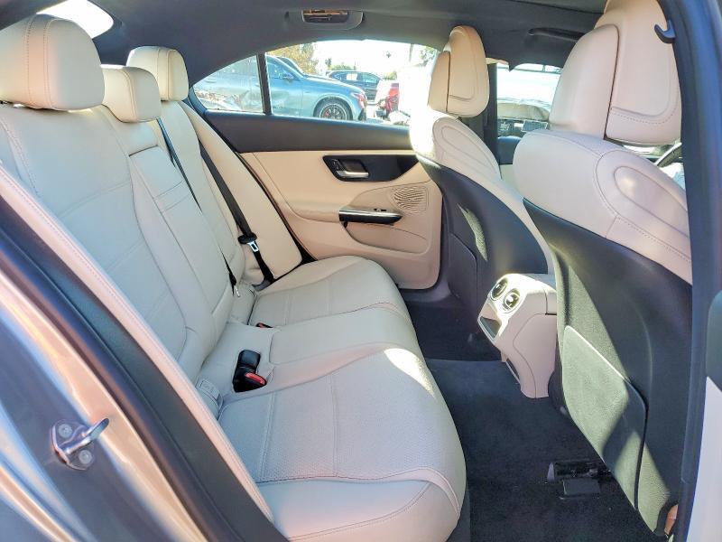 2022 Mercedes-Benz C300