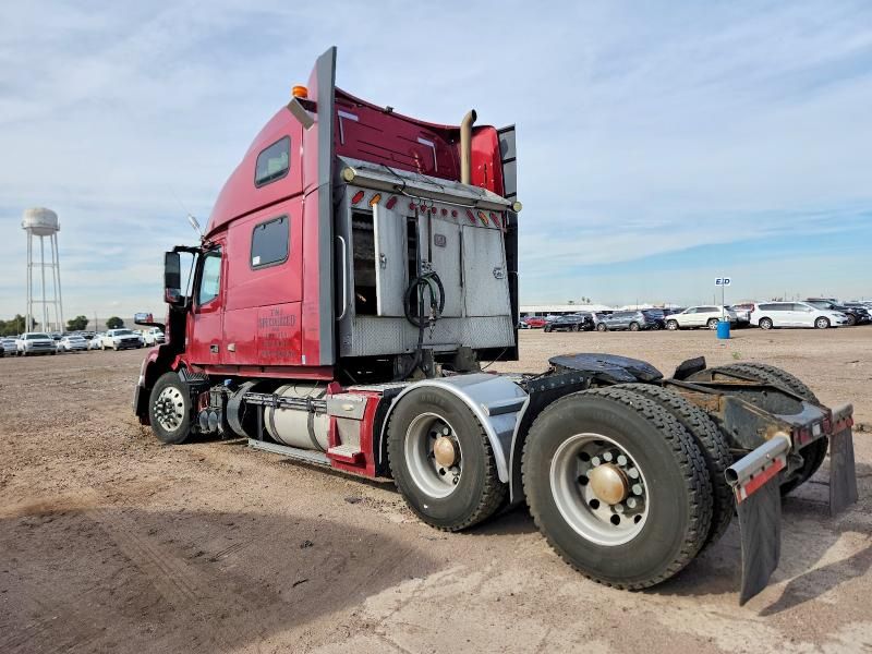 2013 Volvo Vnl Semi Truck