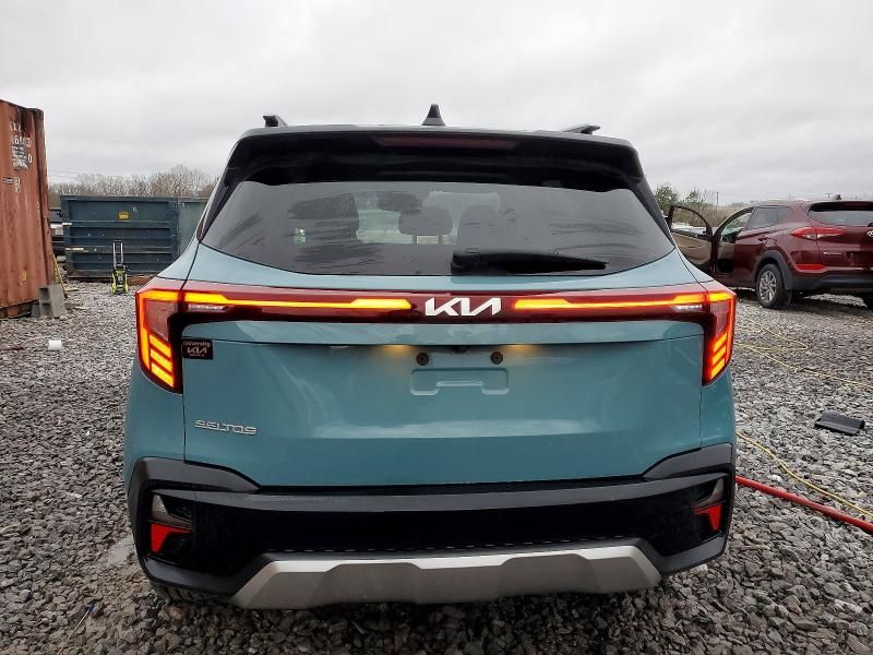 2025 KIA Seltos s