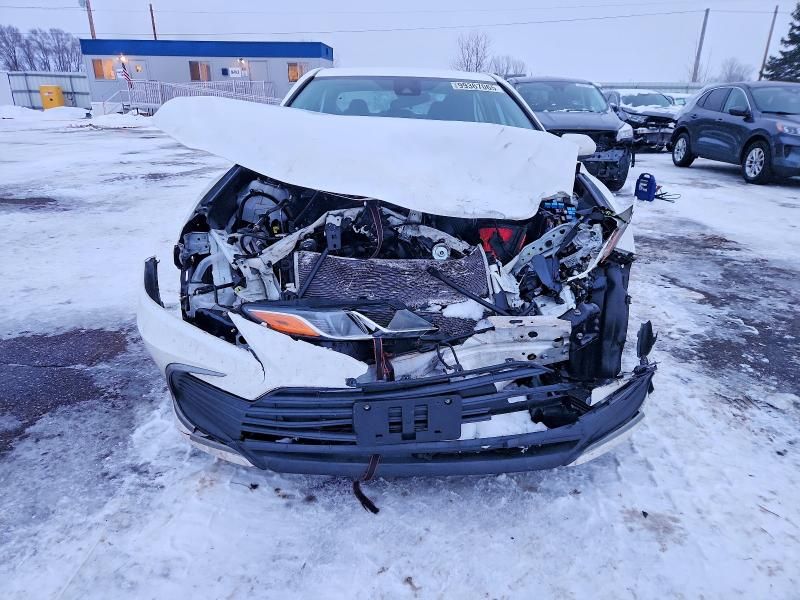 2022 Toyota Camry le