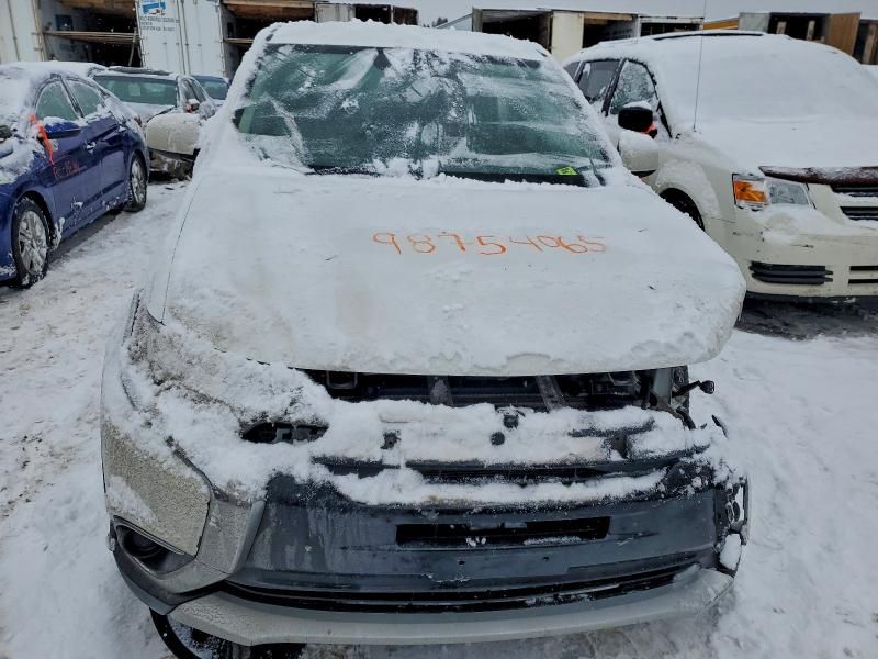 2016 Mitsubishi Outlander es