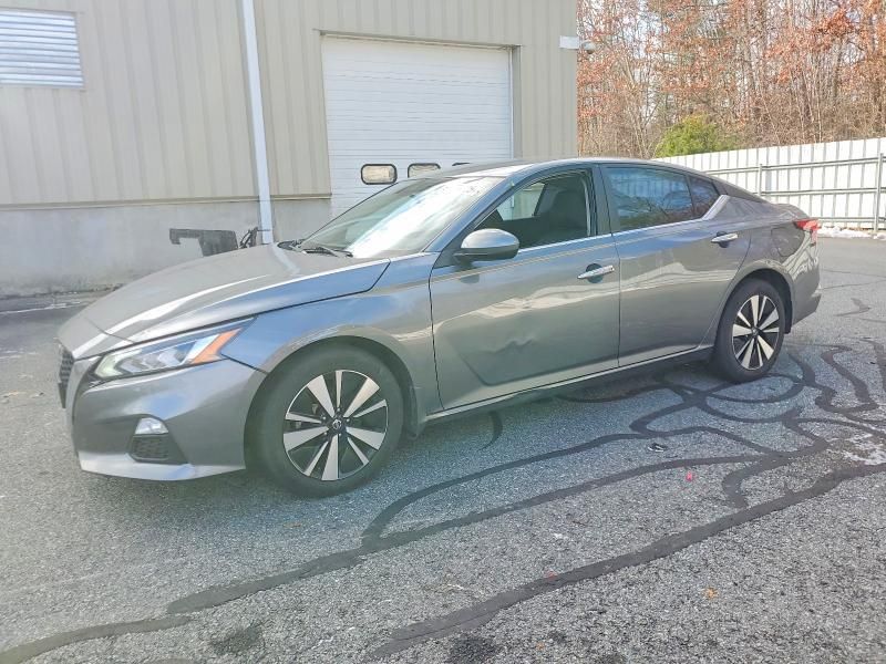 2021 Nissan Altima sv