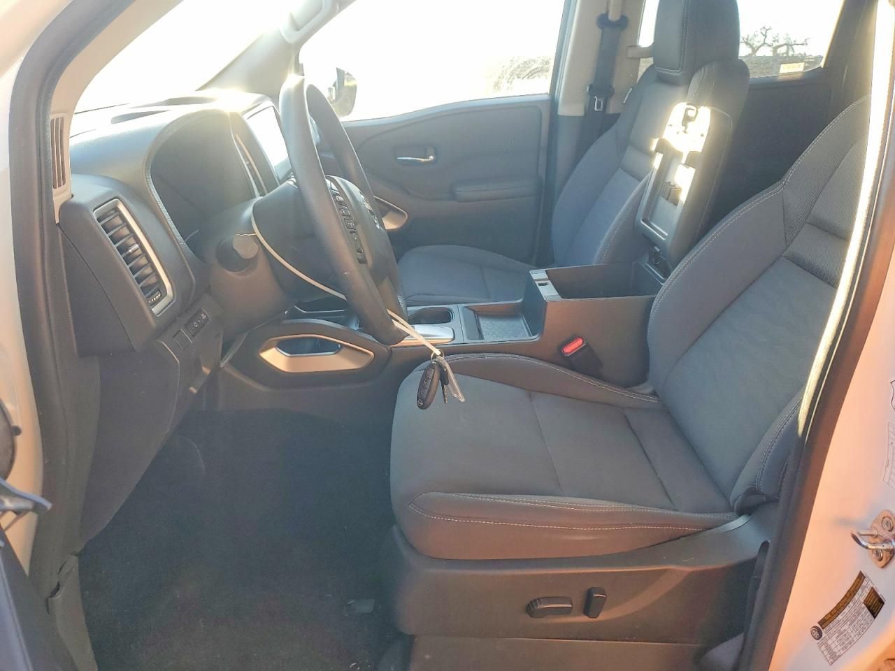 2024 Nissan Frontier s