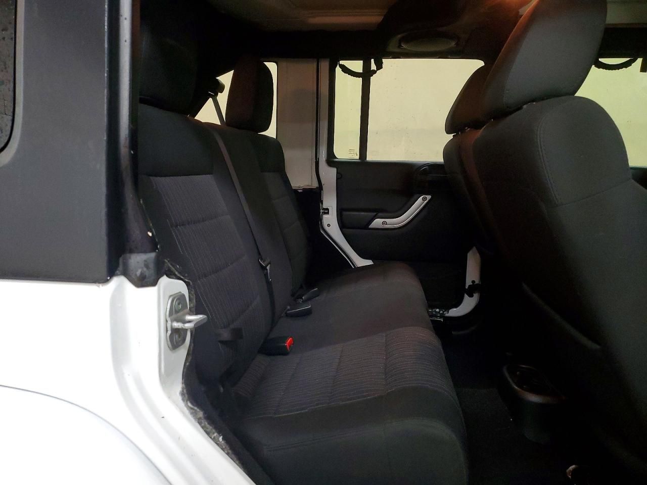 2012 Jeep Wrangler Unlimited Sahara