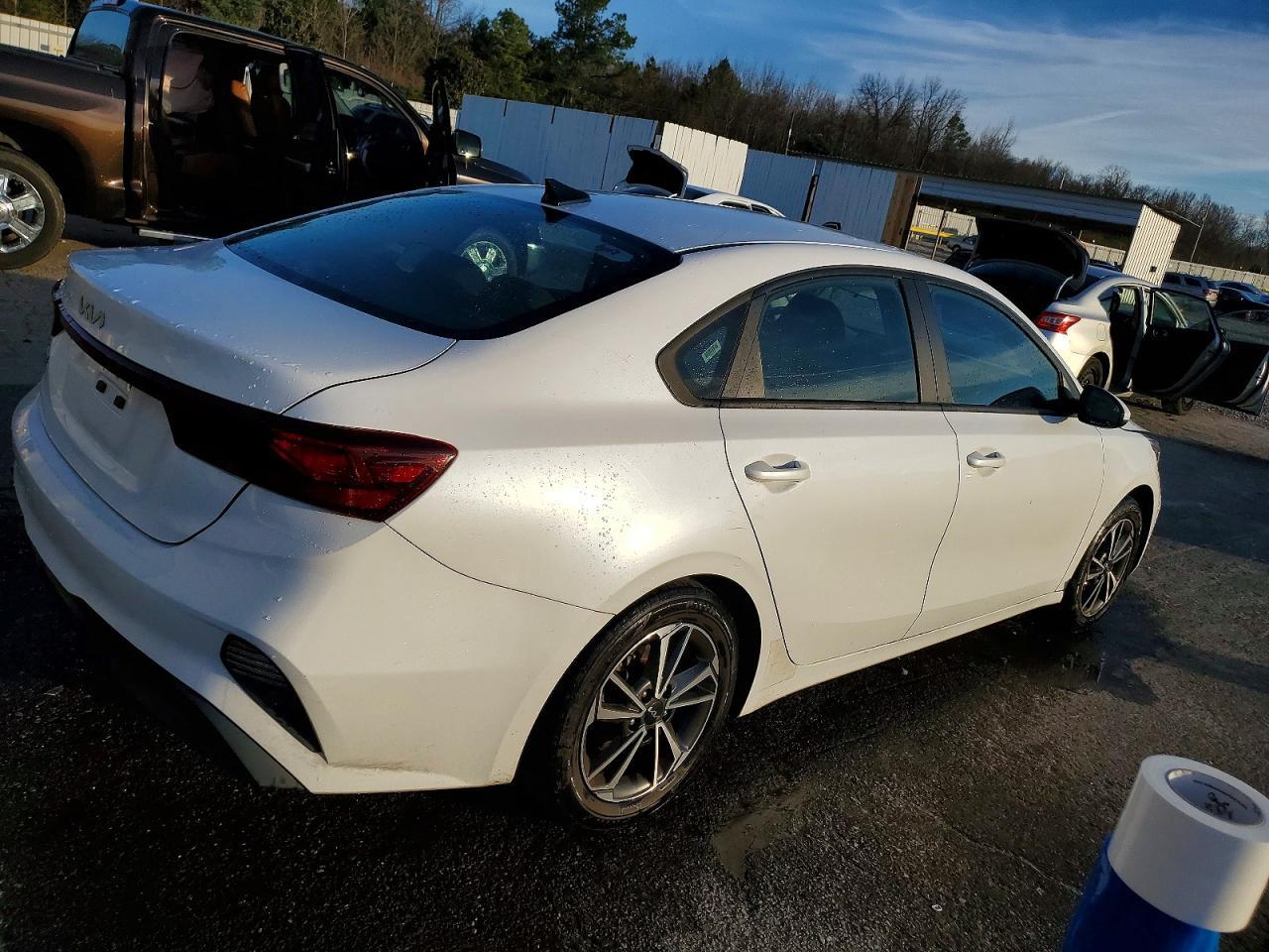 2022 KIA Forte fe
