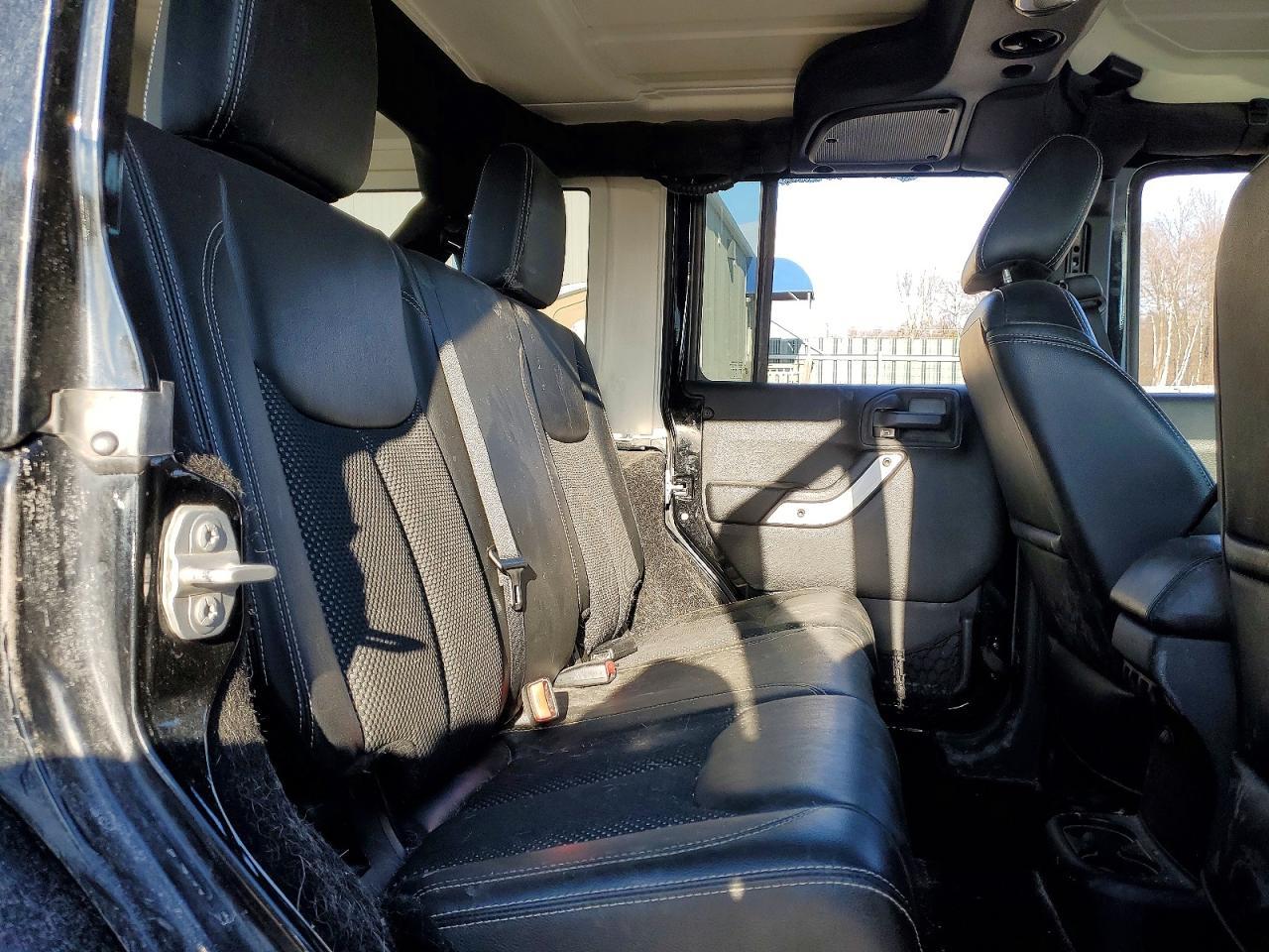 2015 Jeep Wrangler Unlimited Sahara