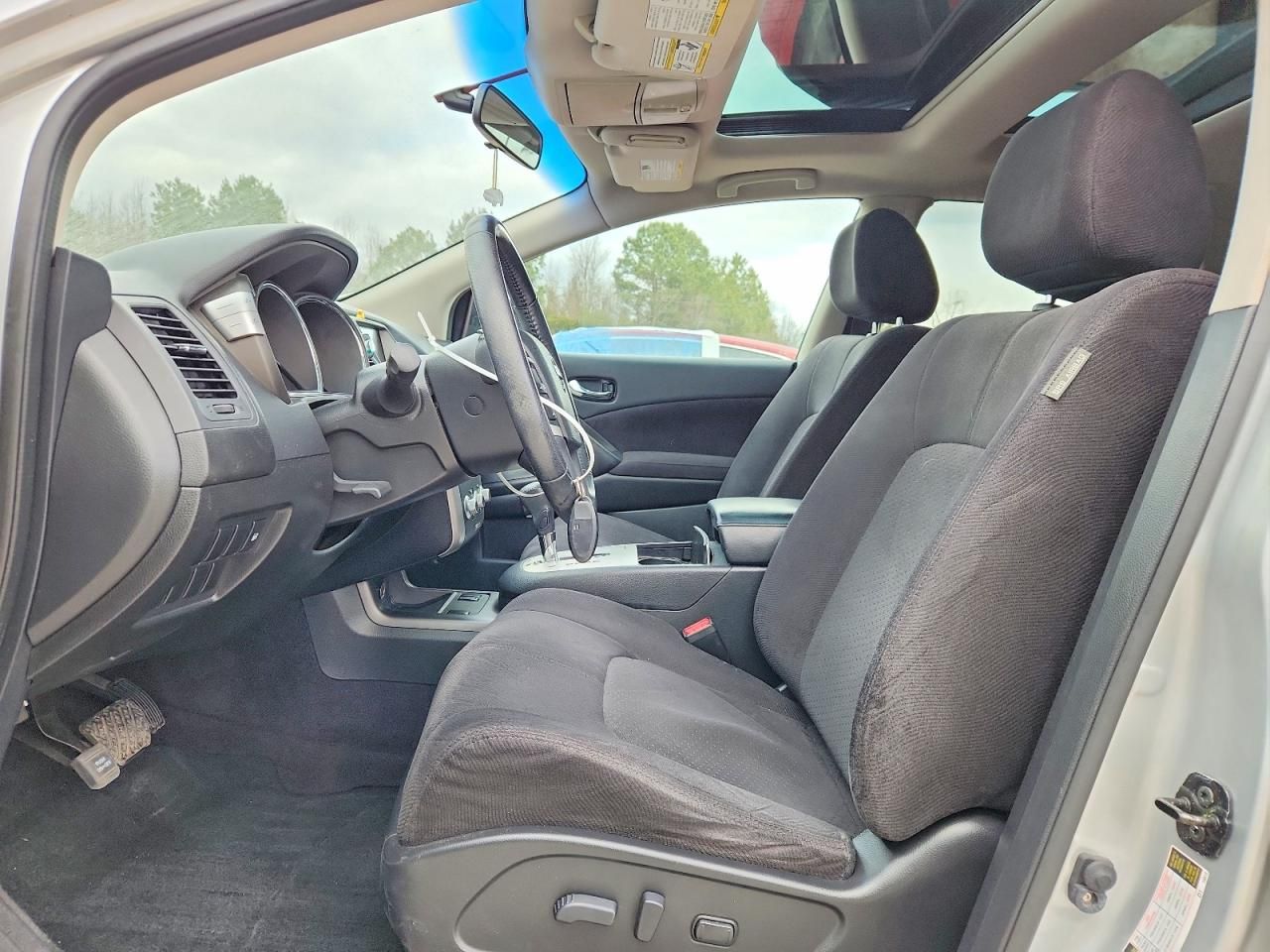 2011 Nissan Murano s