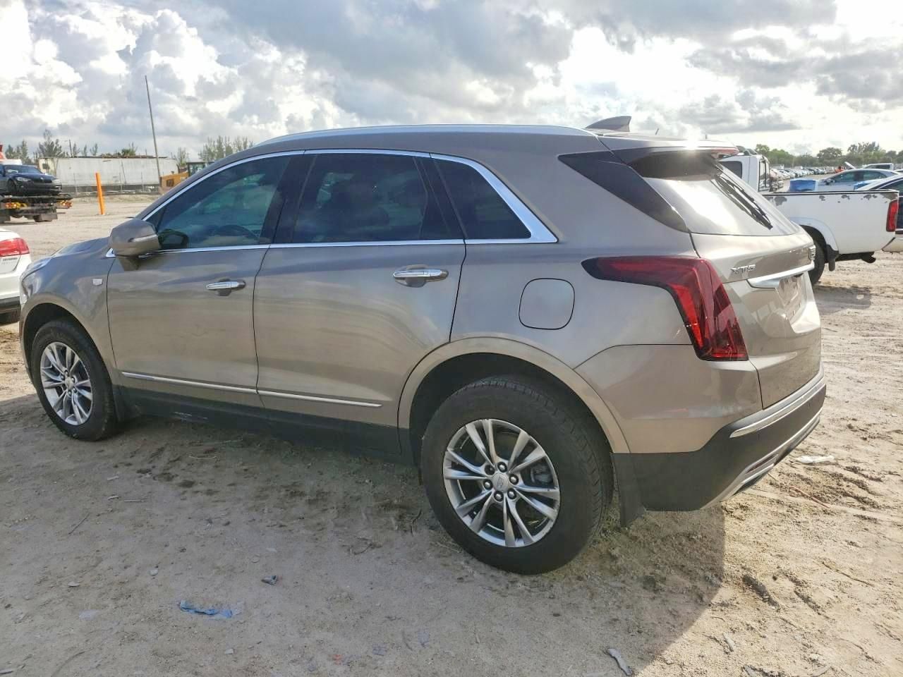 2022 Cadillac XT5 Premium Luxury