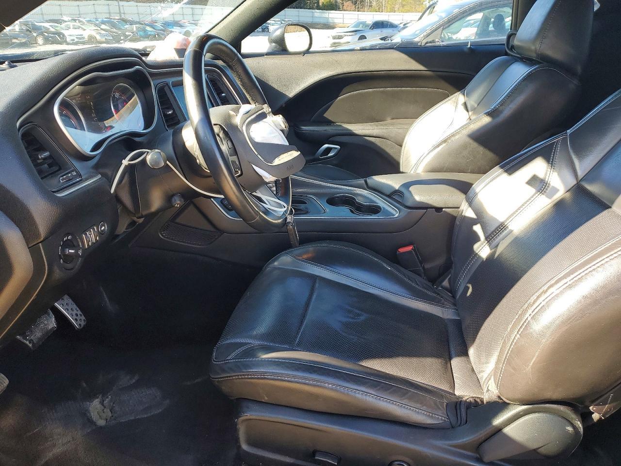 2018 Dodge Challenger sxt