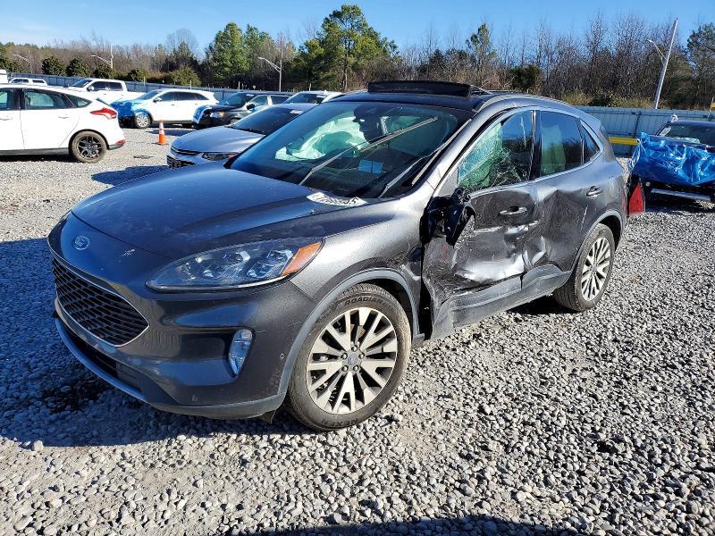 2020 Ford Escape Titanium