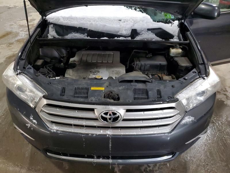 2011 Toyota Highlander Base