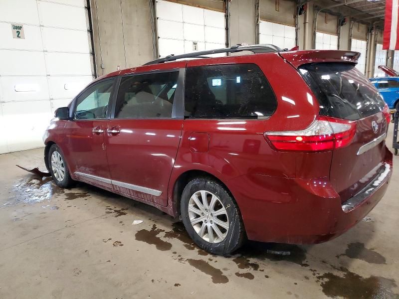 2015 Toyota Sienna xle