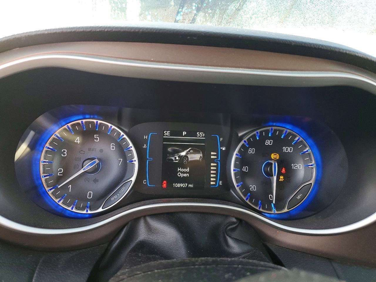 2017 Chrysler Pacifica Touring l