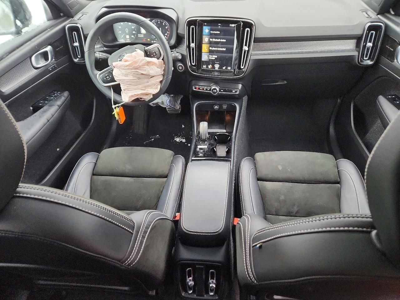 2022 Volvo Xc40 T5 R-design