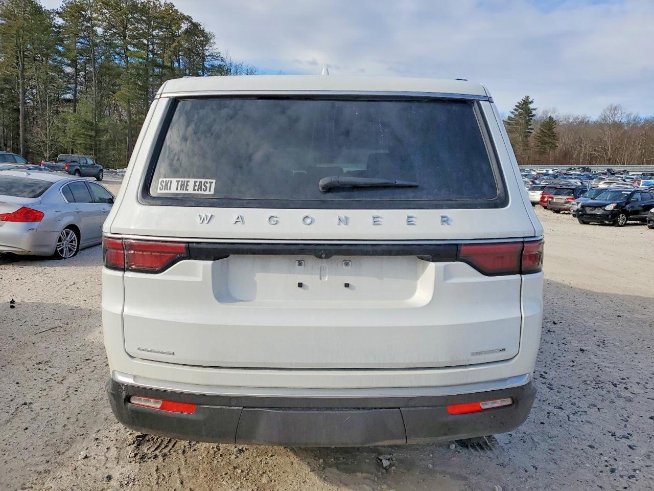 2022 Jeep Wagoneer Series iii