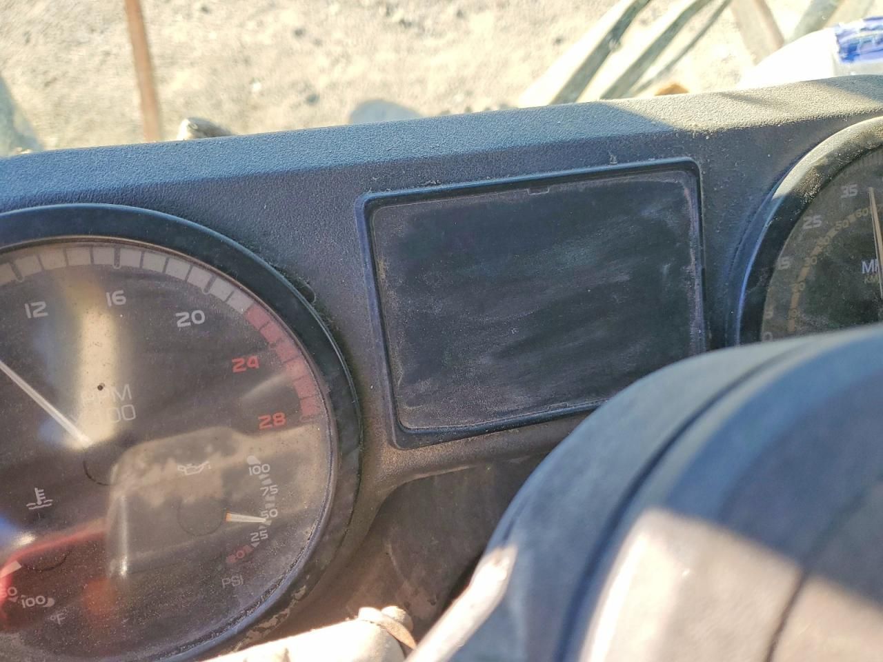 2018 Mack MRU613 Refuse Truck