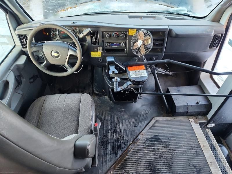 2010 Chev 2010 Thomas Minotour G3500