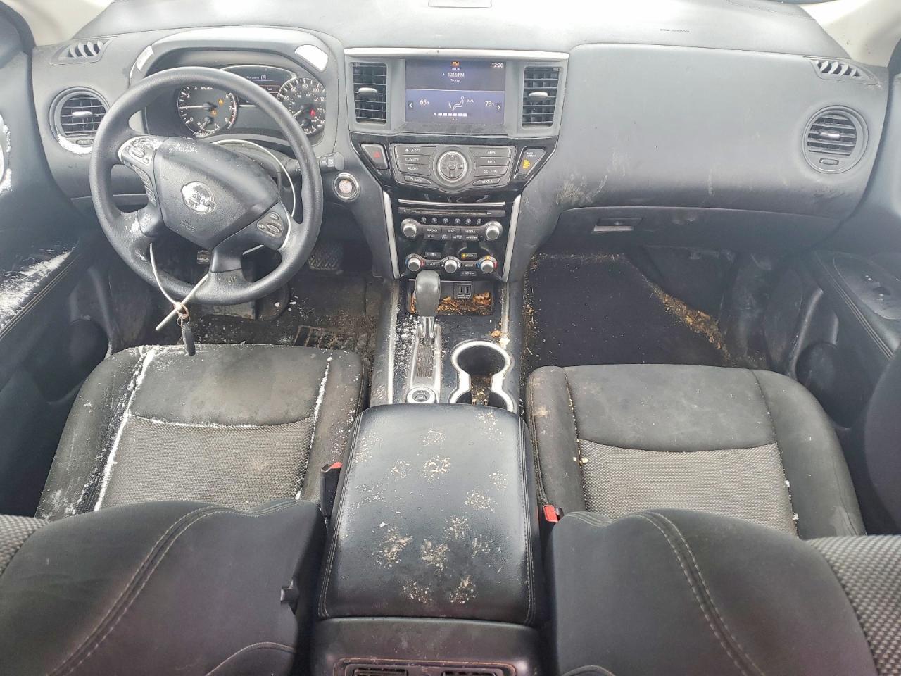 2018 Nissan Pathfinder s