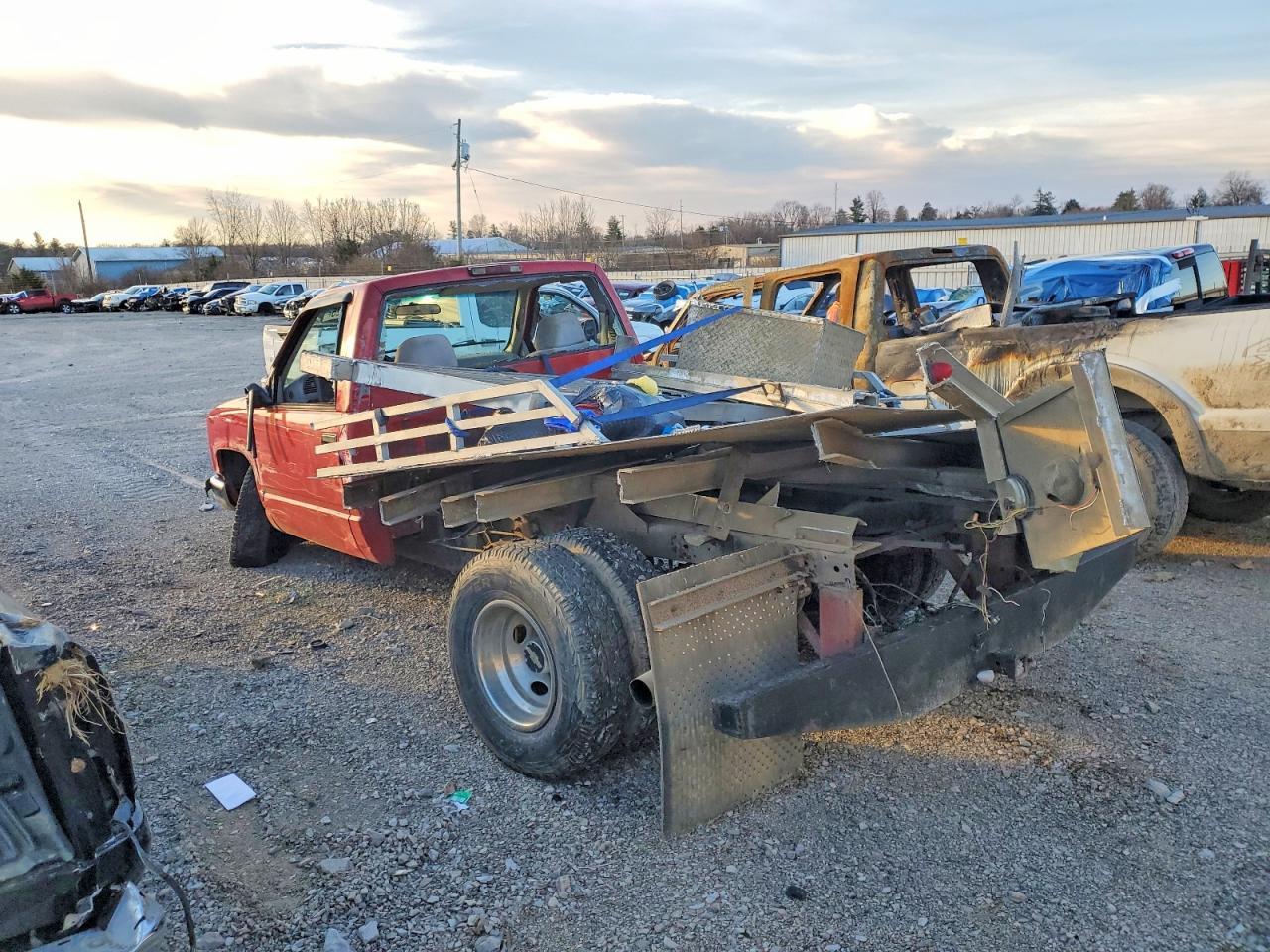 1995 Chev 3500 Regular Cab 131