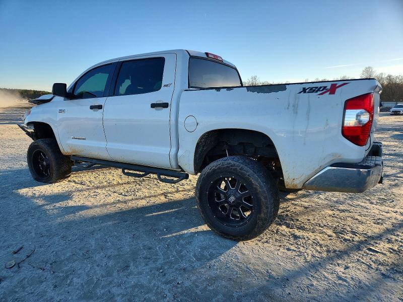 2015 Toyota Tundra Crewmax SR5