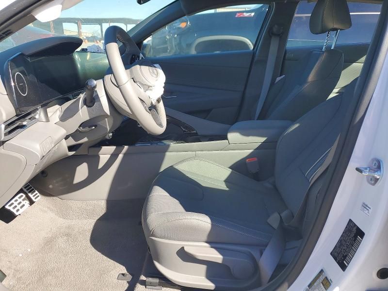 2025 Hyundai Elantra Hybrid sel Sport