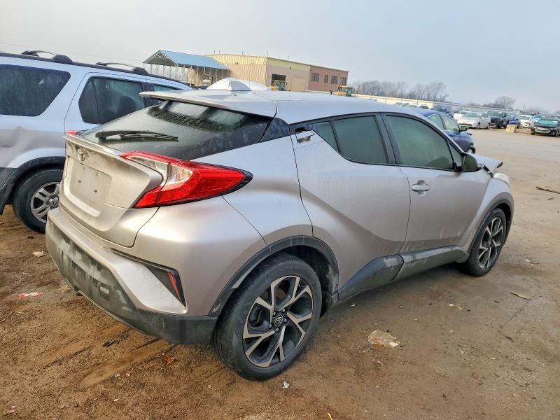 2019 Toyota C-hr xle