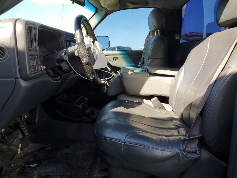 2002 Chevrolet Silverado Utility / Service Truck