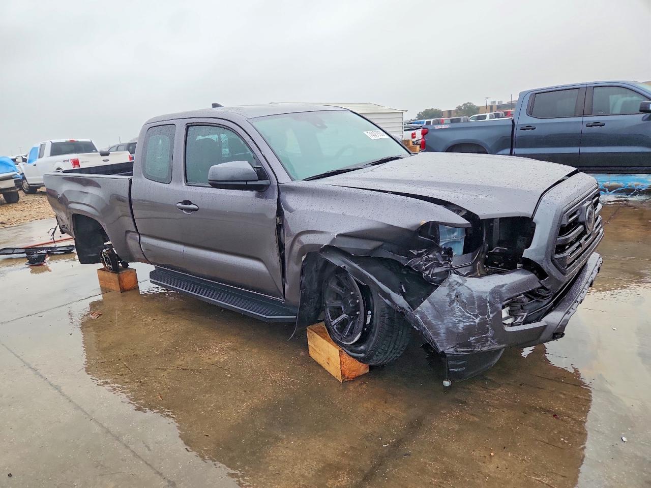 2018 Toyota Tacoma SR