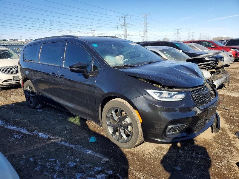 2021 Chrysler Pacifica Touring
