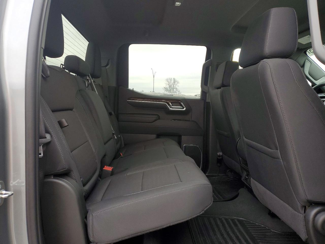 2024 GMC Sierra K1500 Elevation