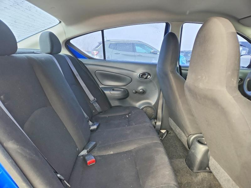 2012 Nissan Versa 1.6 s