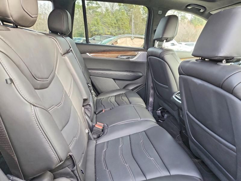 2025 Cadillac XT6 Platinum Premium Luxury