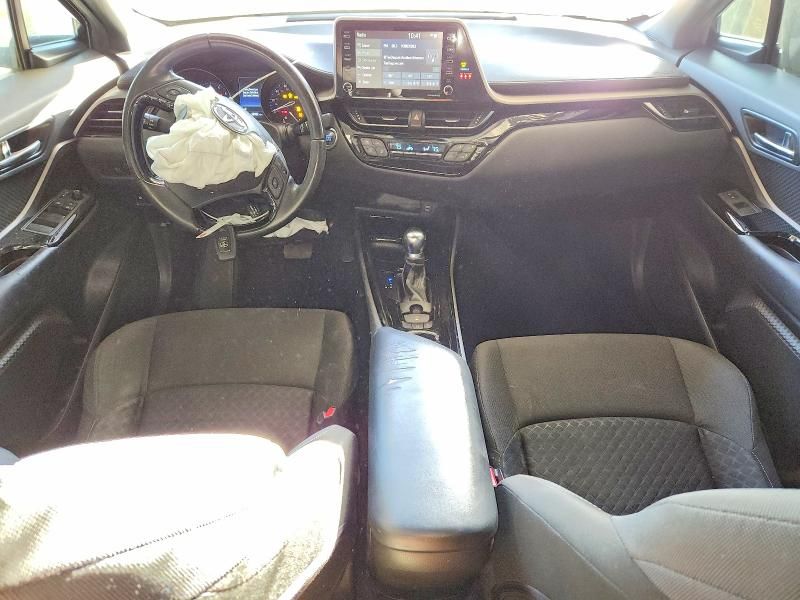 2021 Toyota C-hr xle