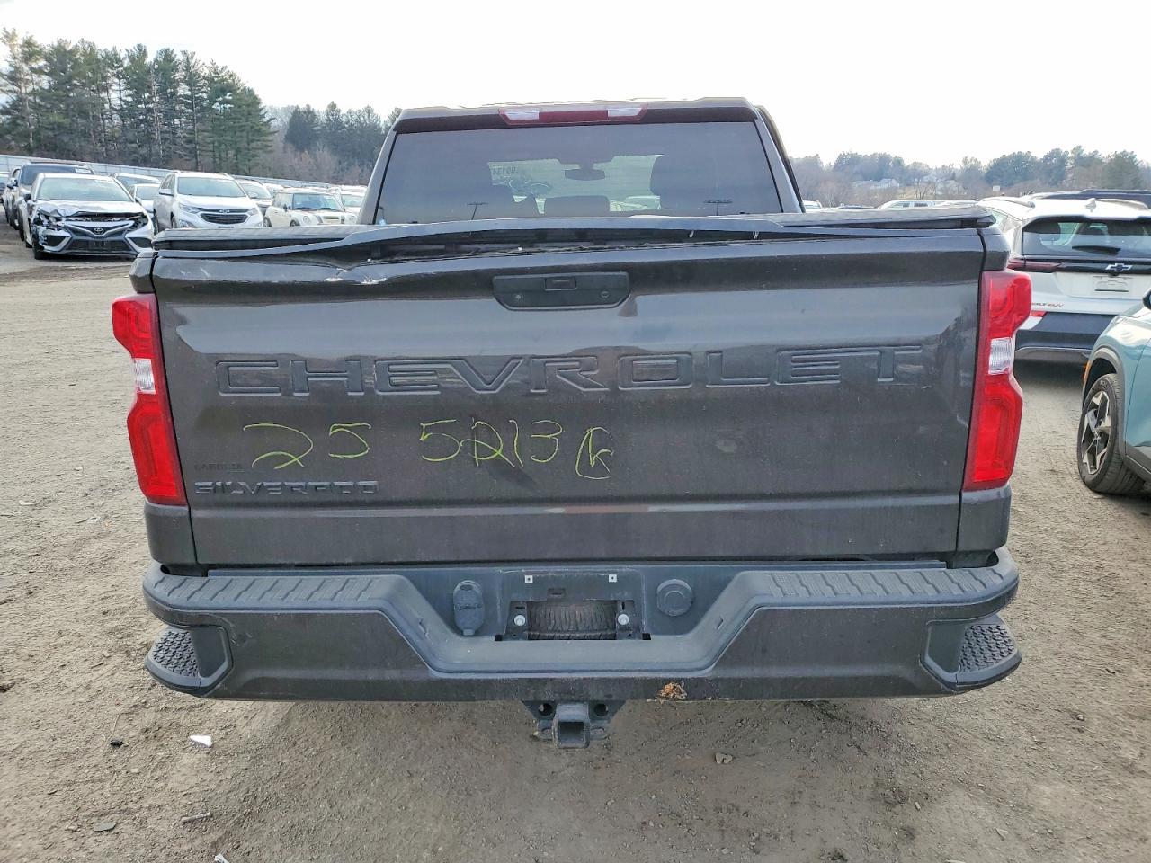 2022 Chevrolet Silverado ltd K1500 Custom