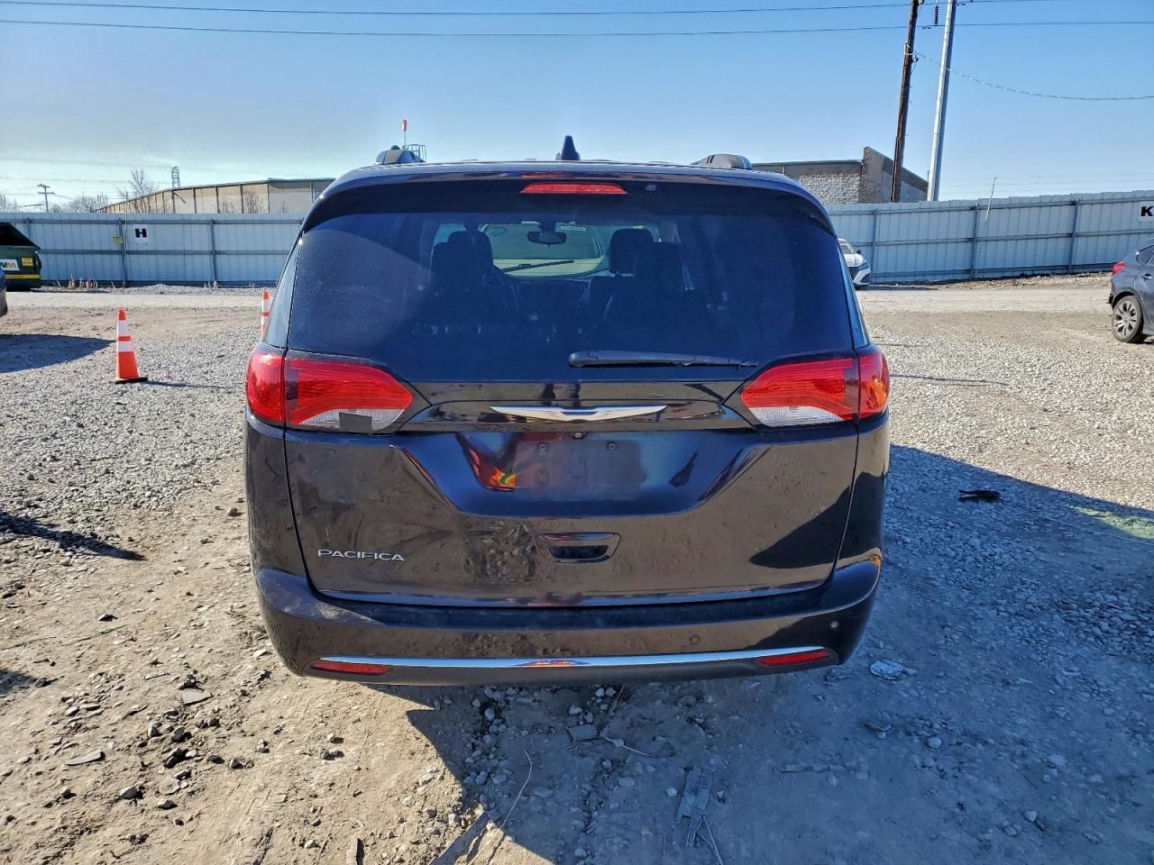 2018 Chrysler Pacifica Touring l