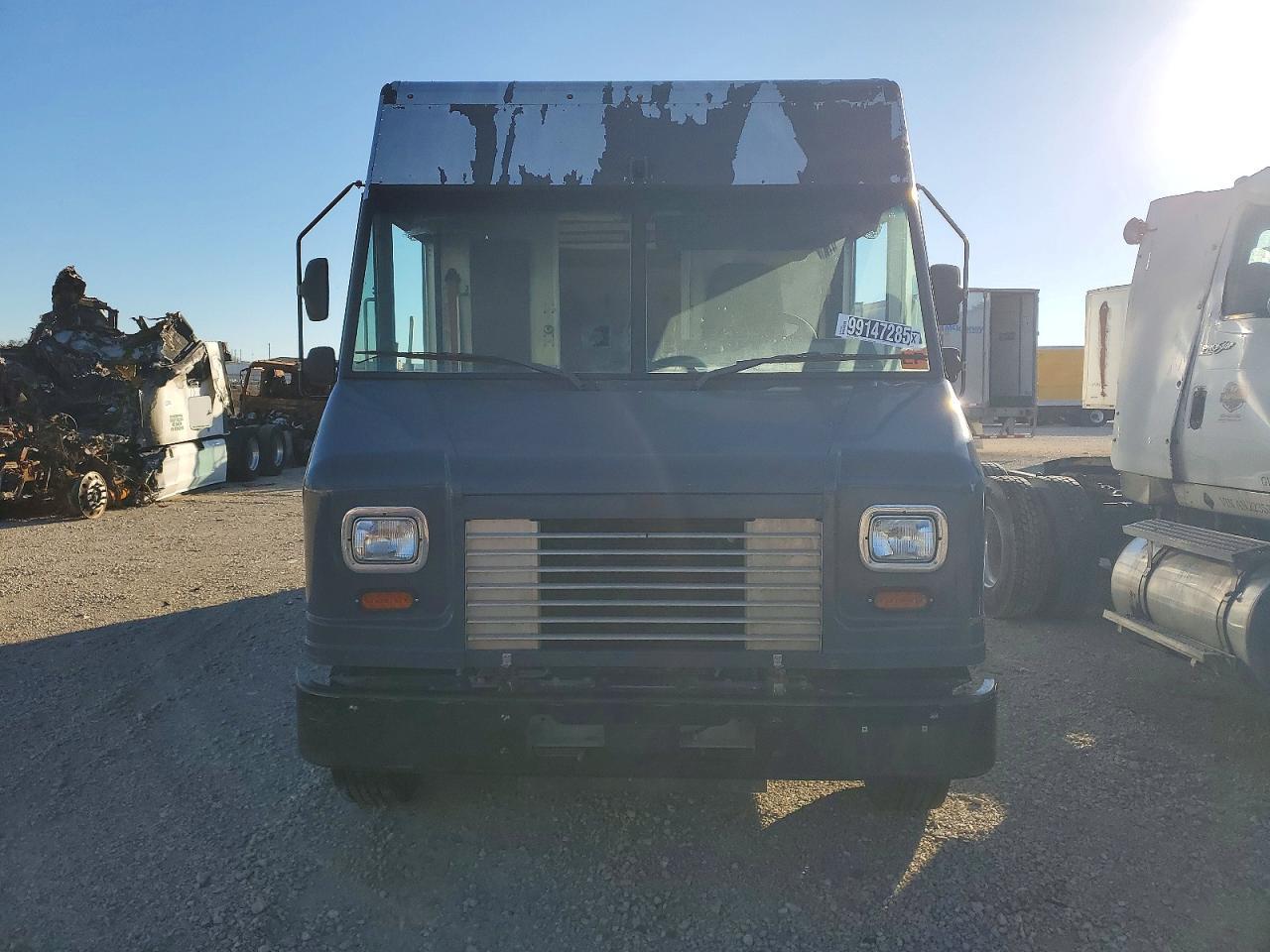 2020 Ford F59 Delivery Truck