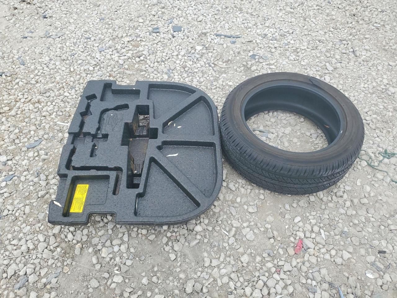 2013 Toyota Avalon Base