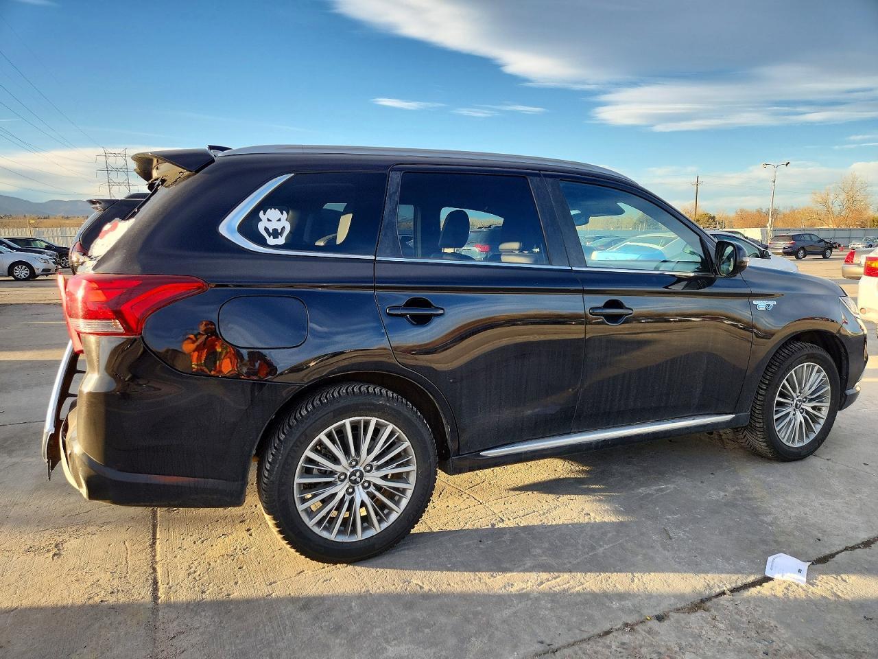 2021 Mitsubishi Outlander fe