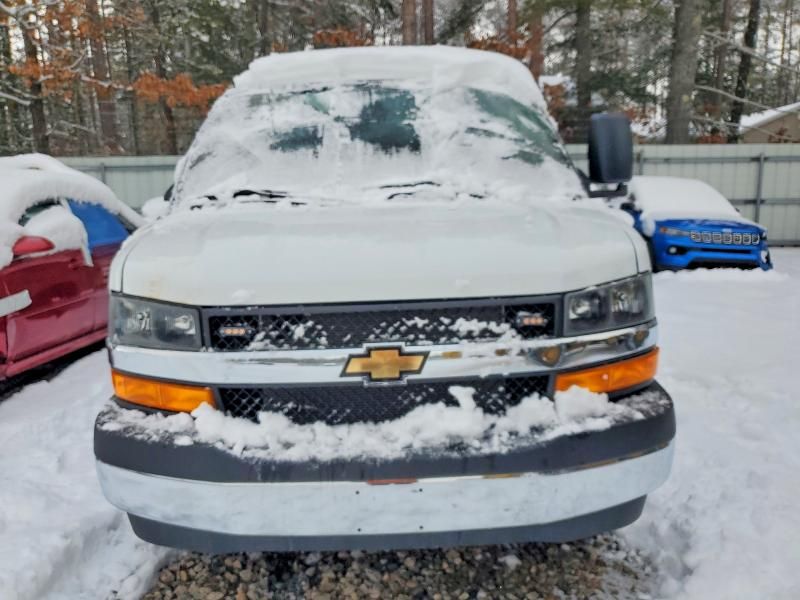 2024 Chevrolet Express Utility / Service Truck