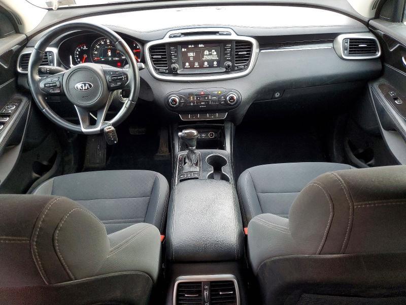 2017 KIA Sorento lx V6