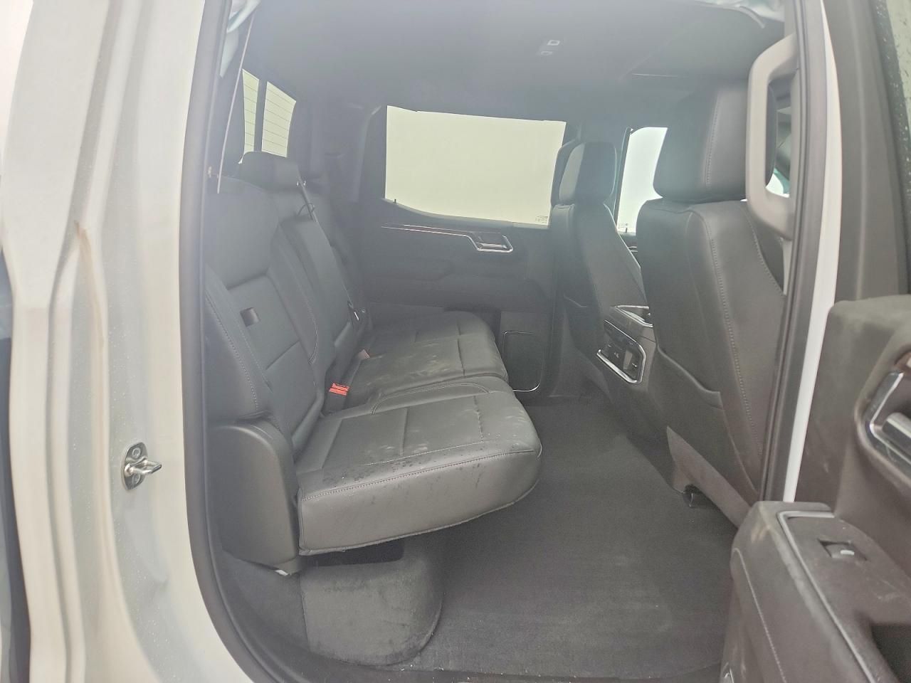 2025 GMC Sierra K1500 Elevation