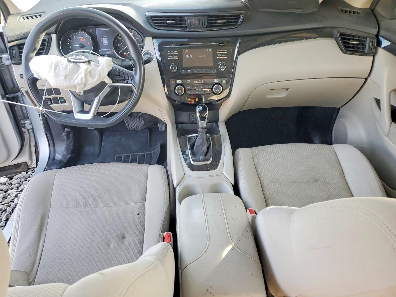 2018 Nissan Qashaqi s